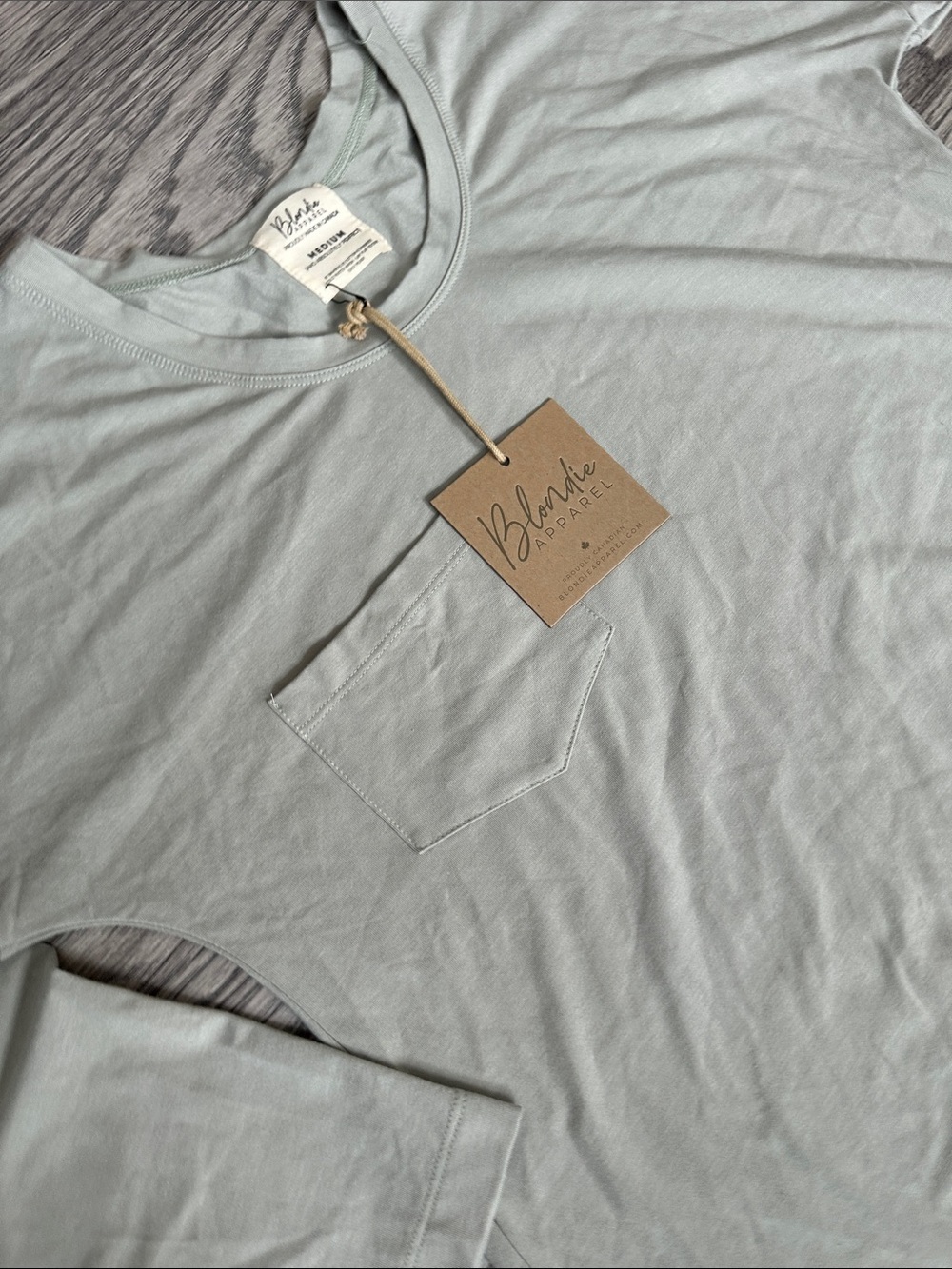 Women’s Sage Green Long Sleeve Pocket Tee